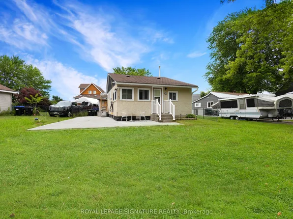25 Playfair Dr, Tay, ON L0K 2C0