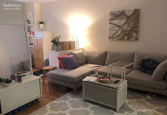 3rd image of 350 W 50th St APT 2EE