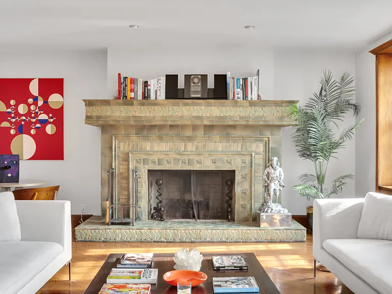 157 E 81st St #8 — Photo 4