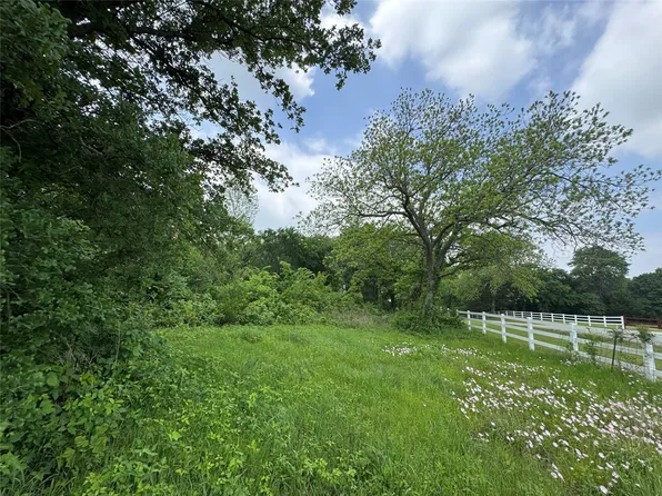 210 County Road 1264, Whitesboro, TX 76273