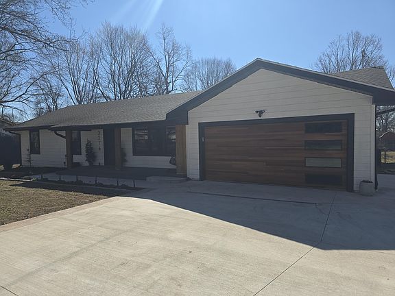 2nd image of 3216 W Ellison Drive