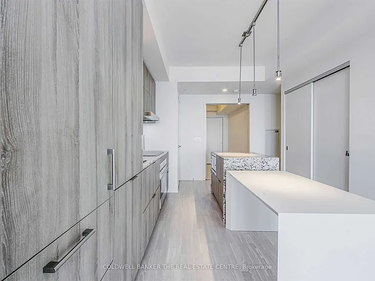 1 Bloor St E #7 — Photo 15
