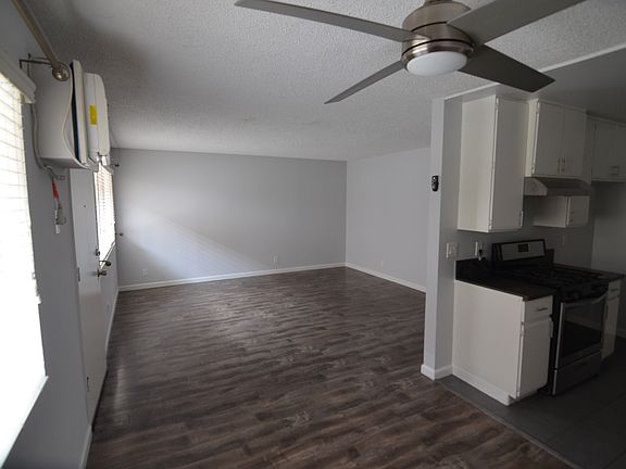 4th image of 3243 Portola Ave APT 7