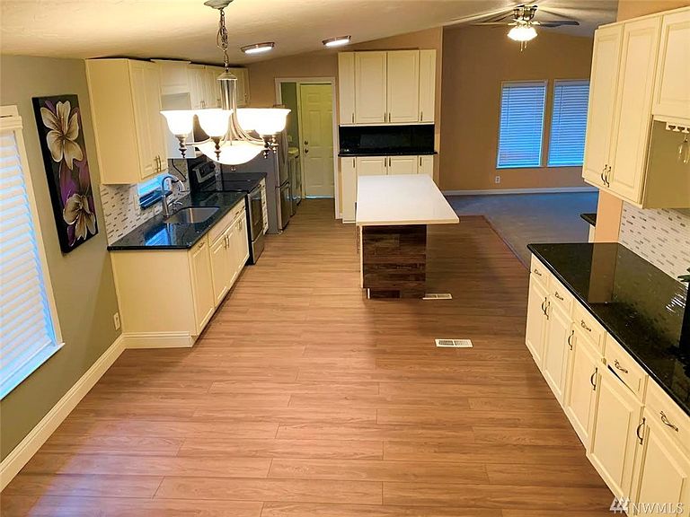 704 87th Ave NE Lake Stevens, WA, 98258 Apartments for Rent Zillow