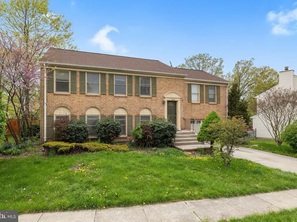 2028 Maleady Dr, Herndon, VA 20170