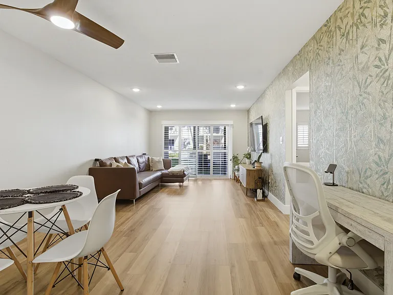 4611 W Fig St #103 — Photo 25