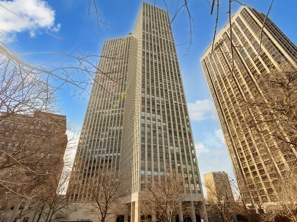 2626 N Lakeview Ave APT 1701, Chicago, IL 60614
