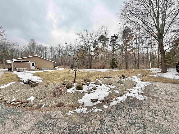 3rd image of 3489 Bay Arenac Line Rd