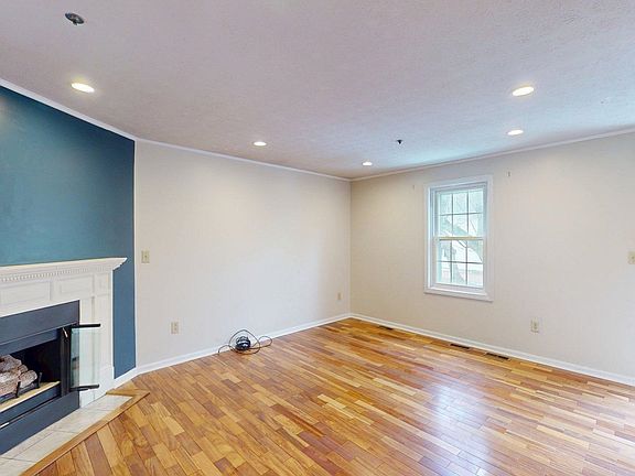 5th image of 29 Beech Hill Avenue #29
