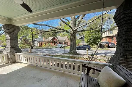204 Cambridge Ave — Photo 4