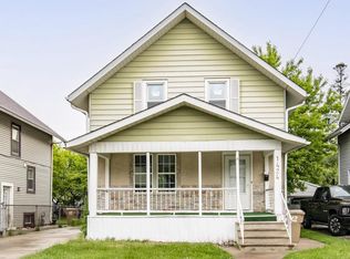 1424 70th St, Kenosha, WI 53143