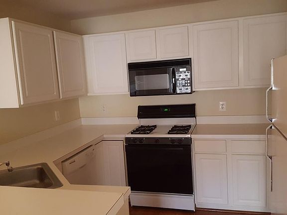 4th image of 13107 Millhaven Pl
