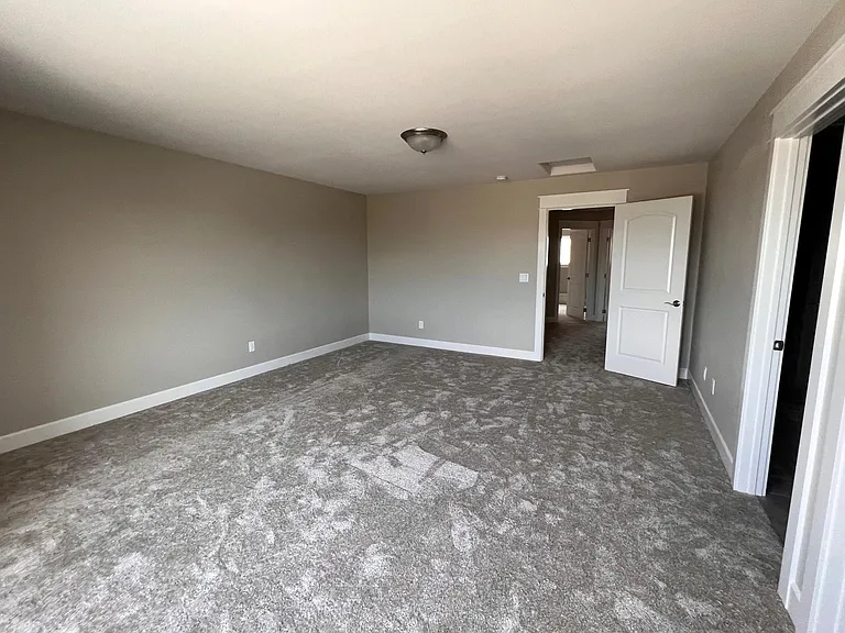 221 Summit Crest Way — Photo 11