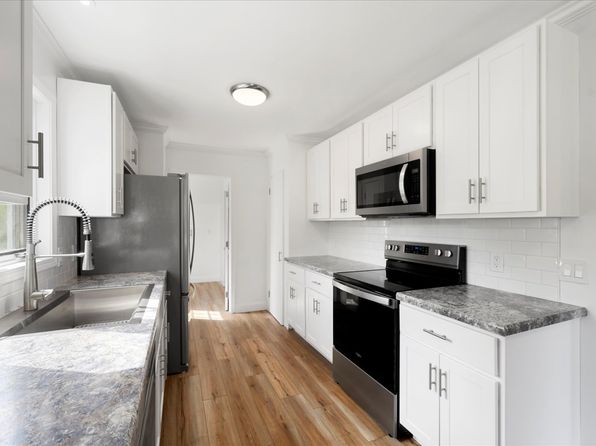 3 Old Plank Rd APT D