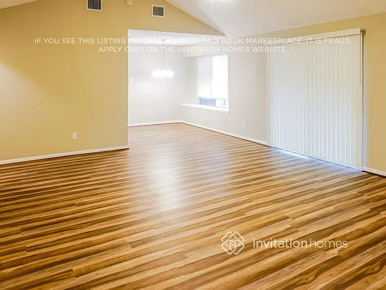 22831 Capitol Landing Ln — Photo 3