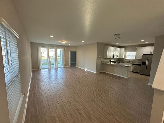 2nd image of 96 Newton Ln