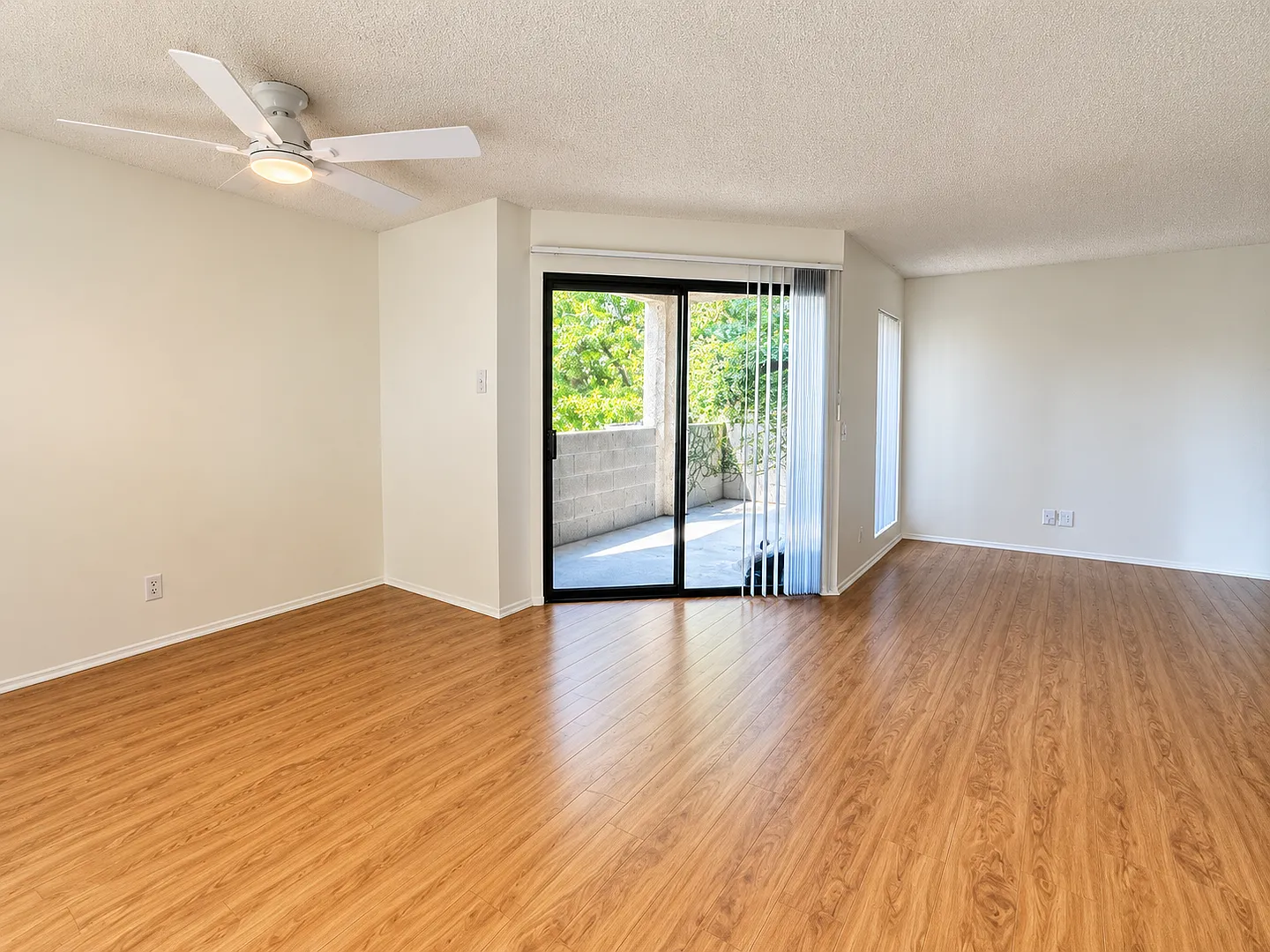 Linden 1128 — Photo 4