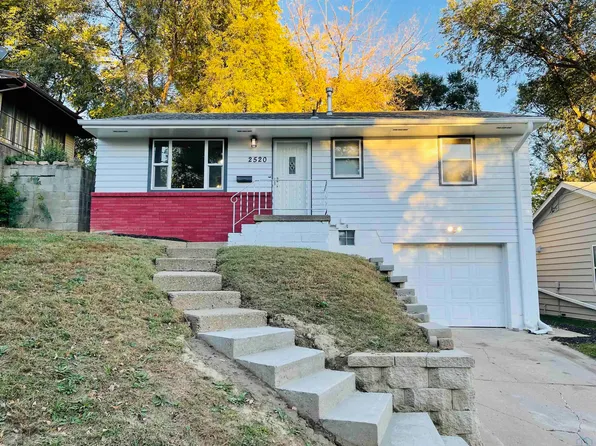 2520 S Royce St, Sioux City, IA 51106