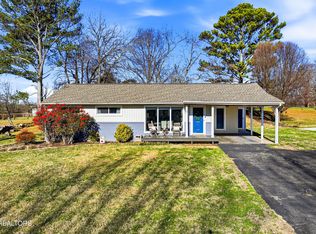 1213 Stillwell Dr, Knoxville, TN 37912