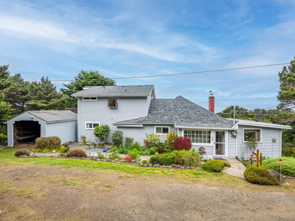 9904 NW Plover St, Seal Rock, OR 97376