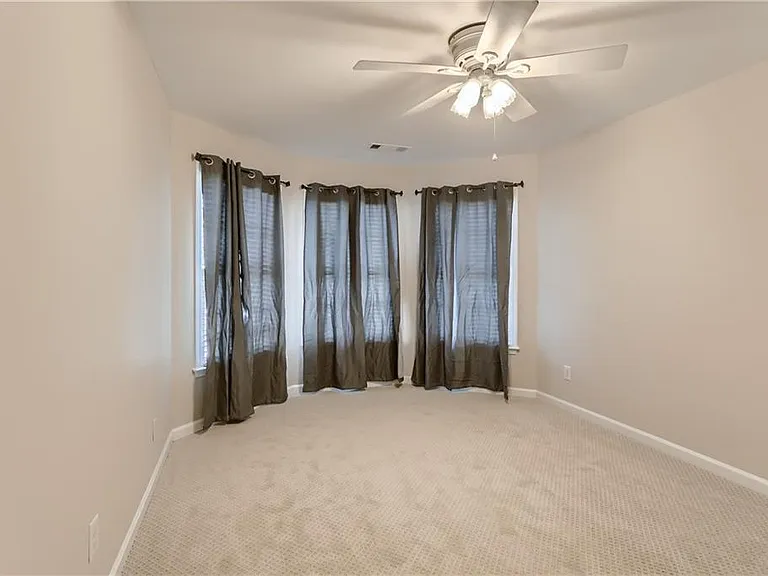 4612 Chardonnay Ct — Photo 16