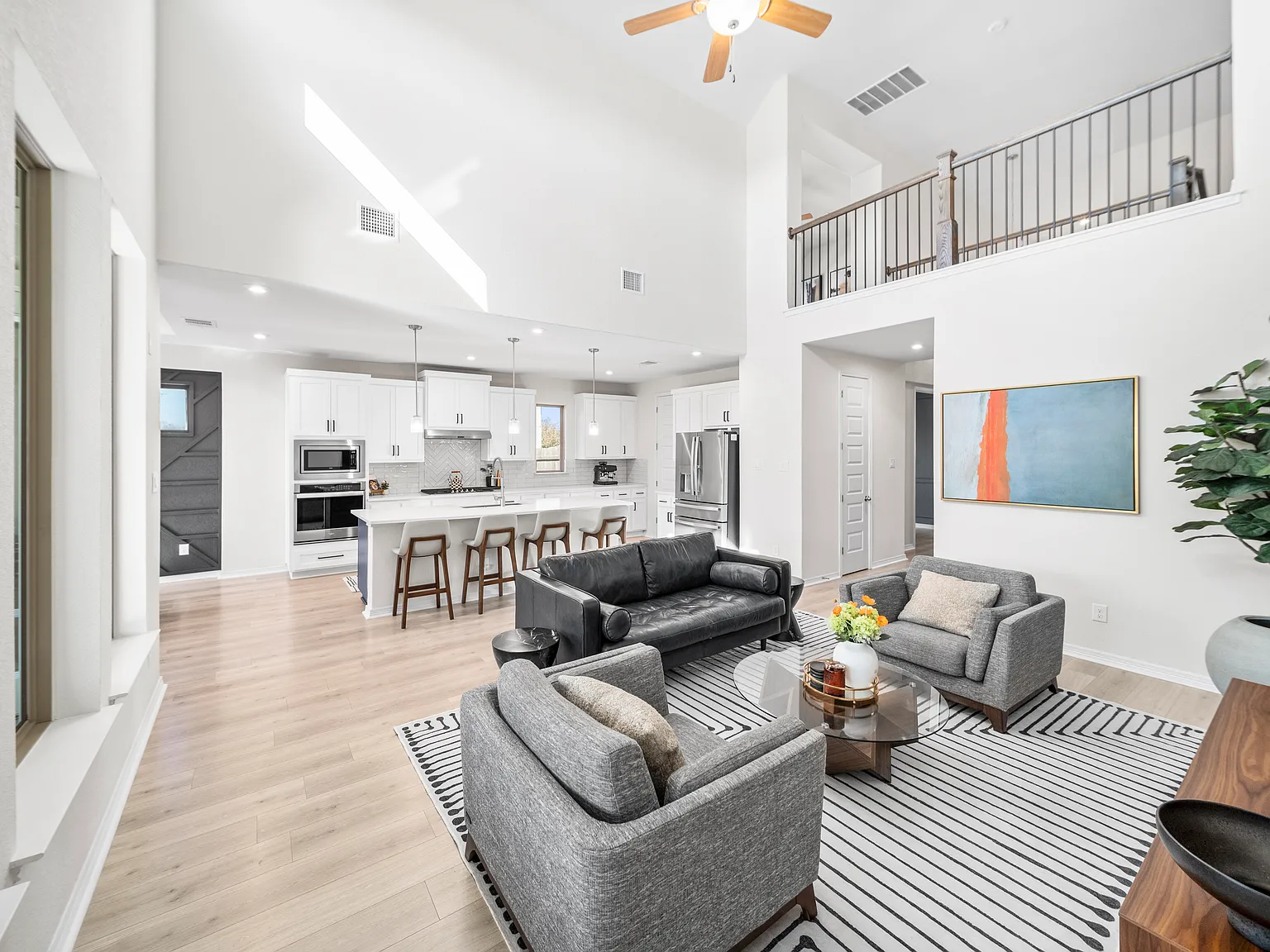 5 bed, 2919 sqft, $3,100 — Photo 3