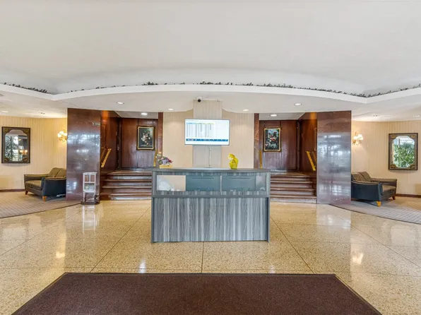 61-20 Grand Cent Parkway image 2 of 18