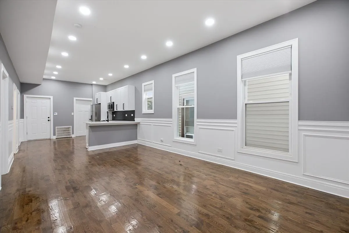 3 bed, 1500 sqft, $2,300 — Photo 3