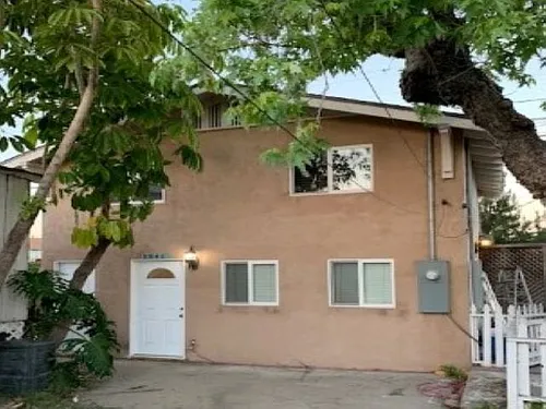 3541 1/2 Ray St Photo 1