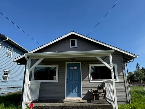 1003 E 1st St Photo 1