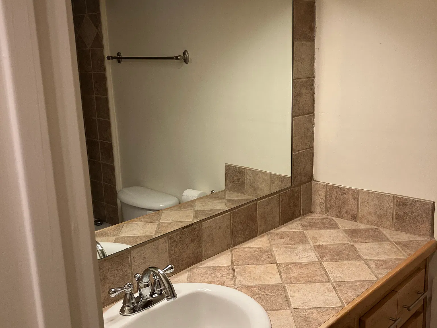 Studio, 416 sqft, $1,100 — Photo 4