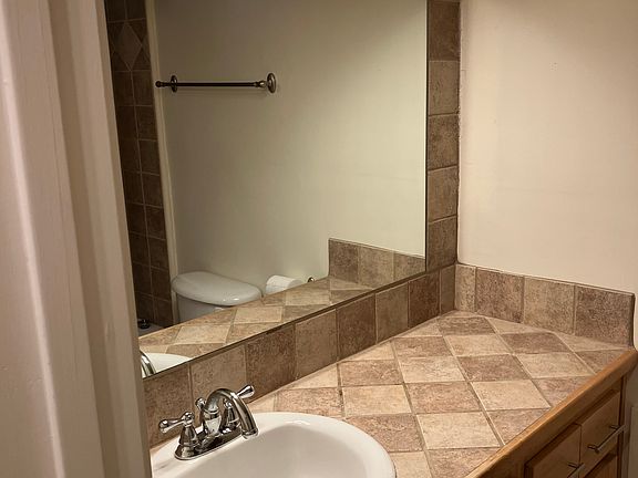 4th image of 655 E Campus Rd APT 6