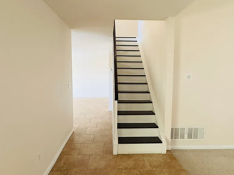44035 Rodin Ave — Photo 16