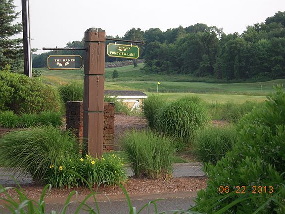 4th image of 11 Pondview Ln