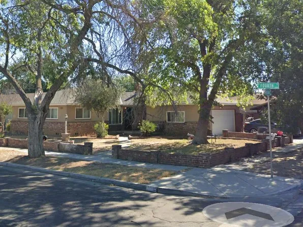 2826 N 4th St, Fresno, CA 93703