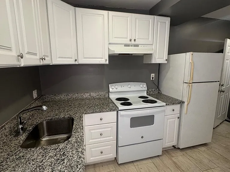 1108 N Bond St #2 — Photo 19