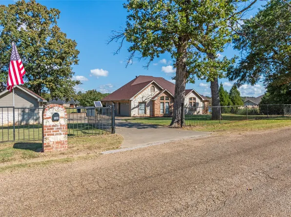 180 Surls Dr, Mabank, TX 75156