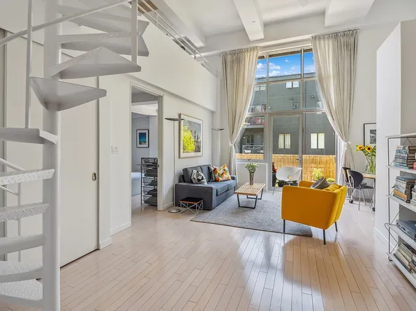 100 N 3rd St APT 3B, Brooklyn, NY 11249