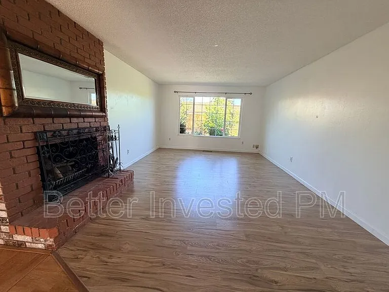 1713 Mariposa Dr — Photo 6
