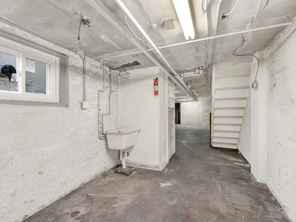 536 68th Street image 24 of 32