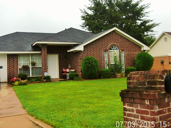2nd image of 36 Green Oak Cir