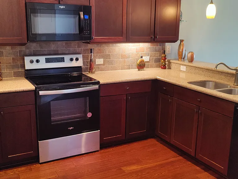22011 Belgian Ct — Photo 3
