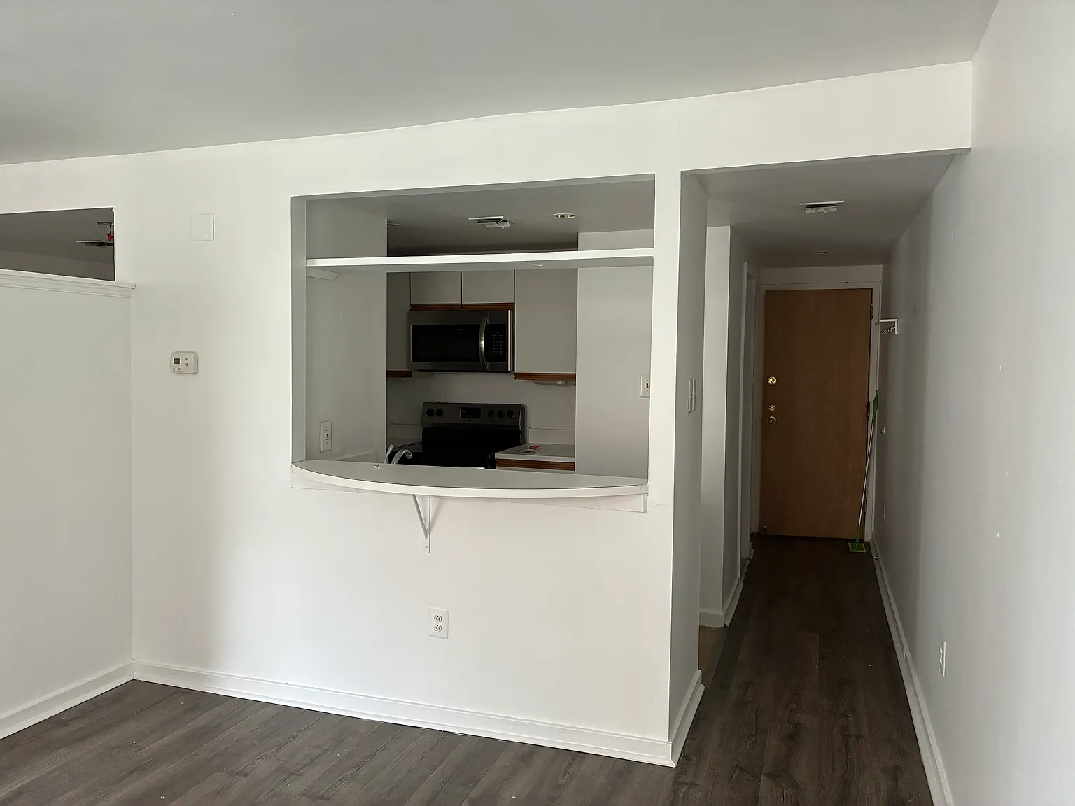 Studio, 400 sqft, $1,295 — Photo 1