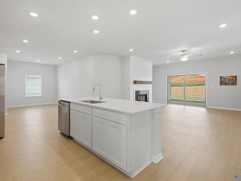 128 Stockholm Ln — Photo 2