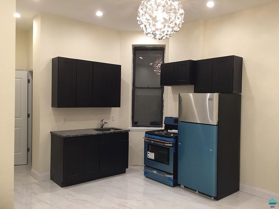 1st image of 641 Saint Marks Ave #11R
