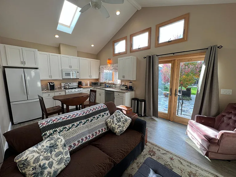 169 Marie Way — Photo 11