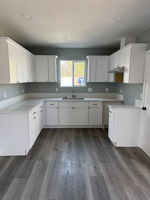 2 bed, 1.0 bath, 850 sqft, $1,900 — Photo 4