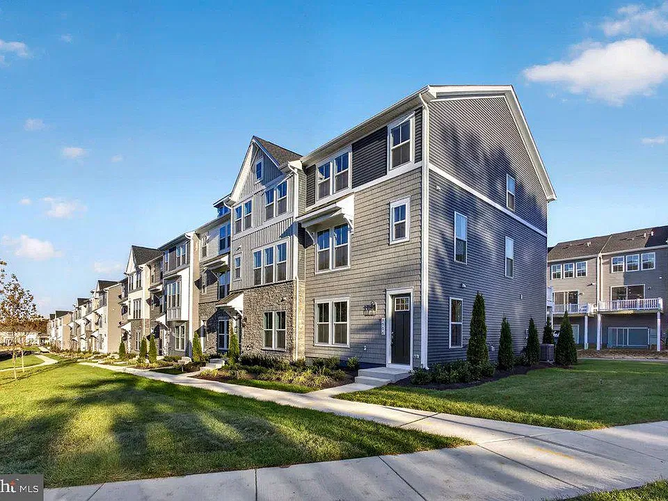 9504 Blue Ash Aly