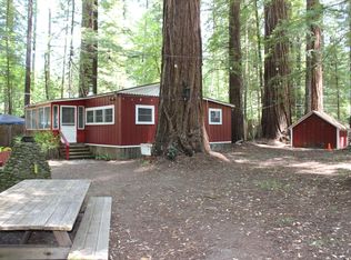 145 Azalea Ln, Redway, CA 95560