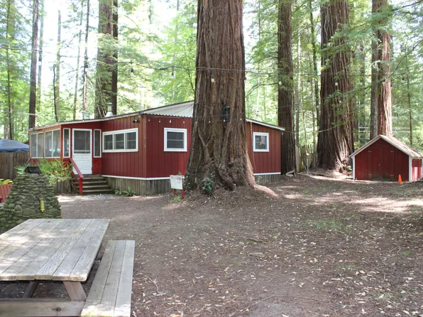 145 Azalea Ln, Redway, CA 95560